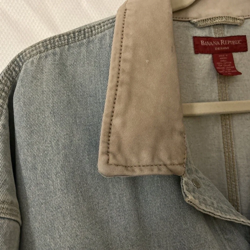 Banana Republic Men’s Size XL Denim Button Front Blue Jean Jacket Tan Collar